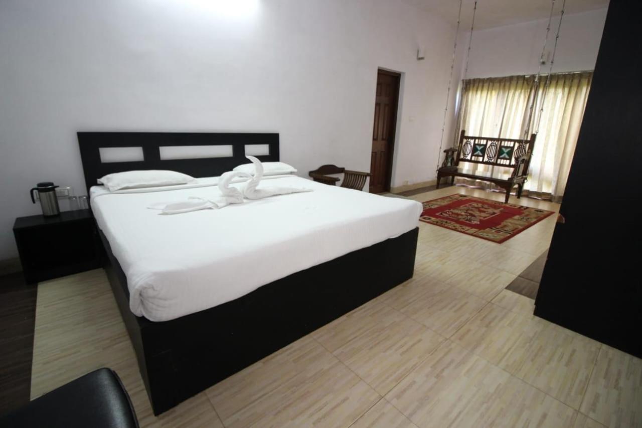 Hotel Mount N Mist Ooty Esterno foto